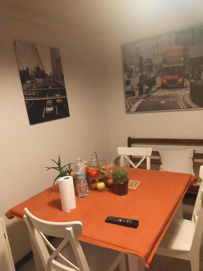 בולוניה B & B Via Borgo Di San Pietro בית הארחה