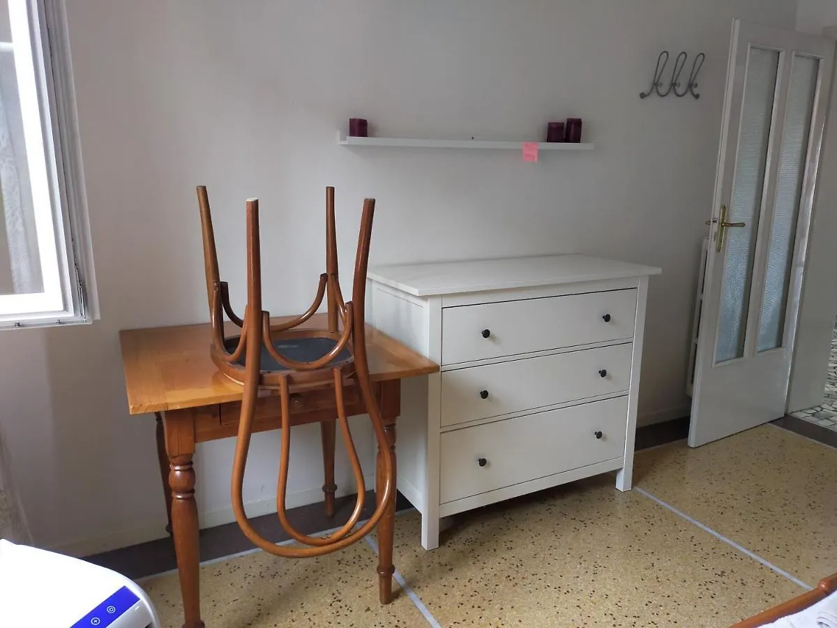 B & B Via Borgo Di San Pietro Bologna 0*,  Italy